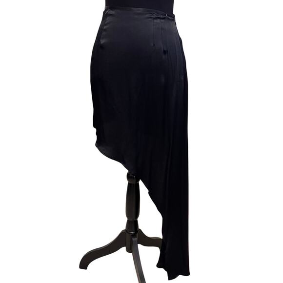 NEW TOPSHOP NORDSTROM Side Drape Satin Miniskirt Size 2 - Picture 5 of 7